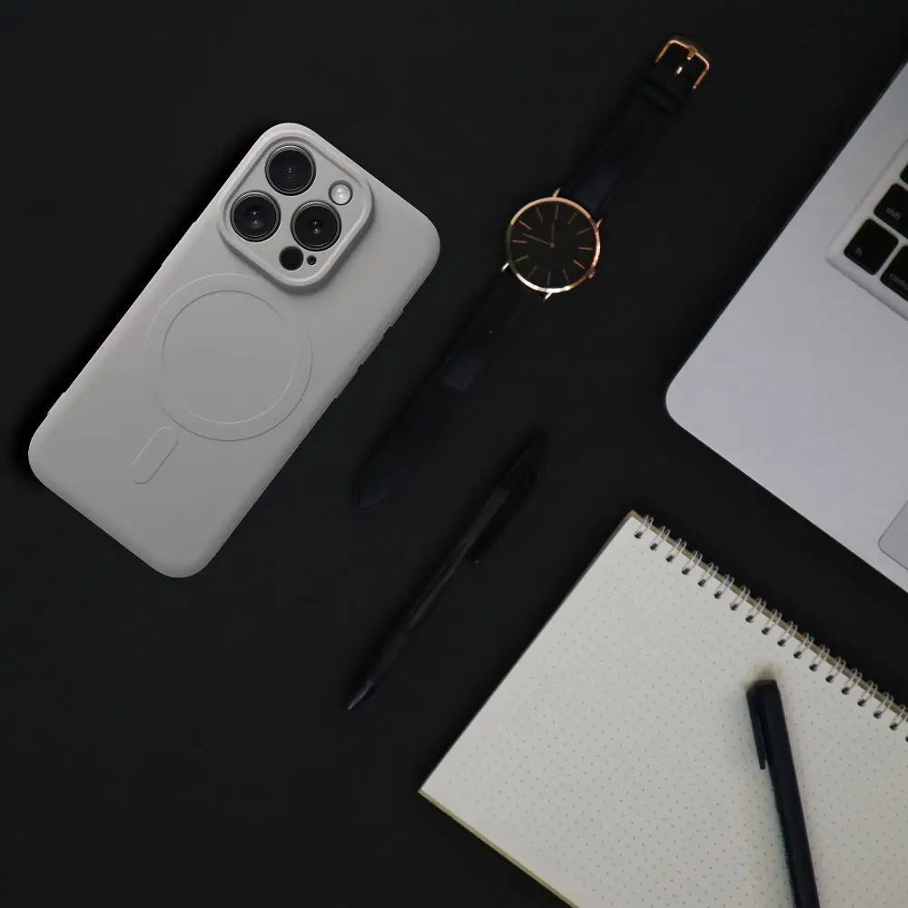 Silikonski etui SILICONE MAG COVER, združljiv z MagSafe, za SAMSUNG A37, titanovo siva barva